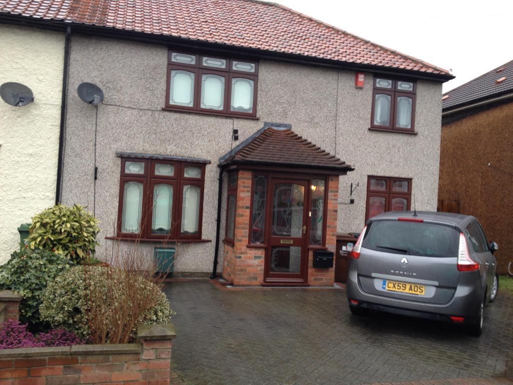 Turnage Road, Chadwell Heath, RM8 1RB