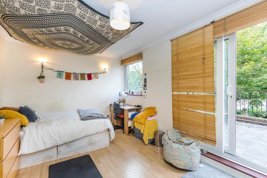 Maroon Street, London, E14 7RS