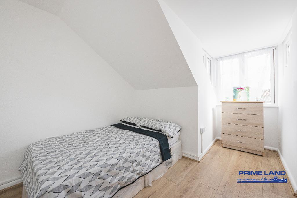 Galsworthy Avenue, Stepney Green, London, E14 7RA
