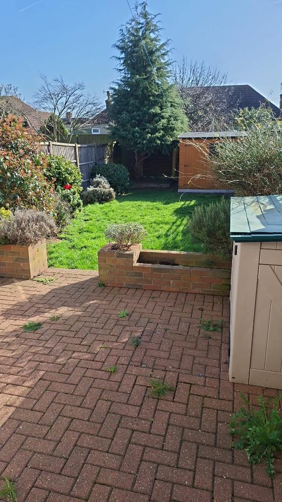 Haverning Gardens, Stratford, Chadwell Heath, Greater London, RM6 5BH