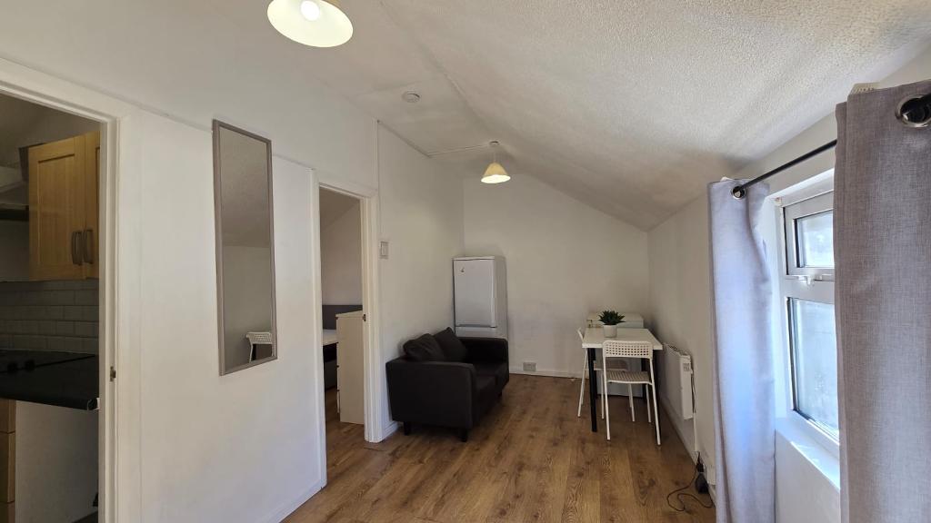 Aldworth Road, Stratford, London, Greater London, E15 4DL